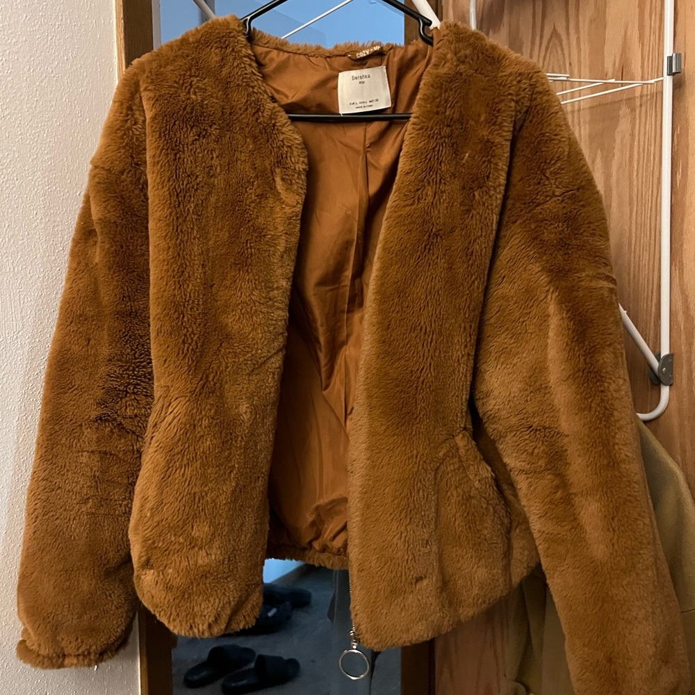 brown fake fur vest